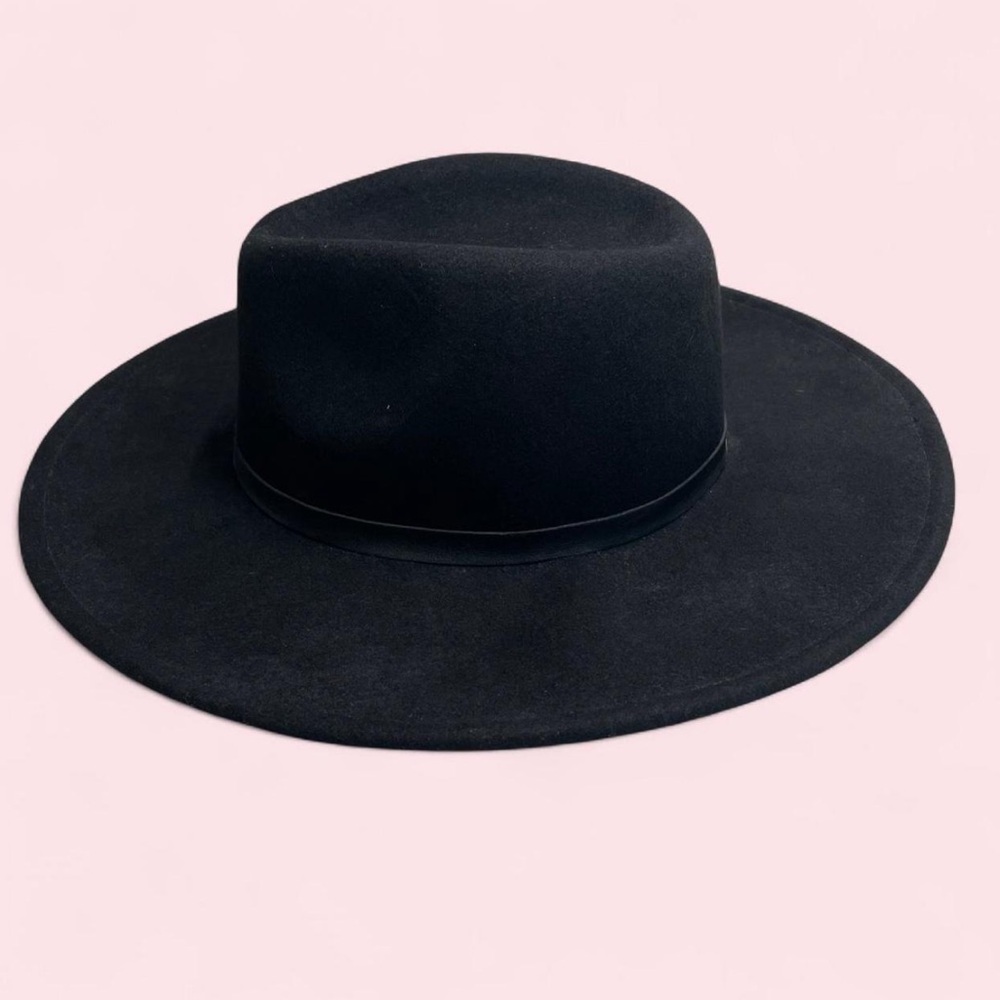 Wide Brim Black Wool Felt Fedora with Turkey Feather Detail - Picture 4 of 8